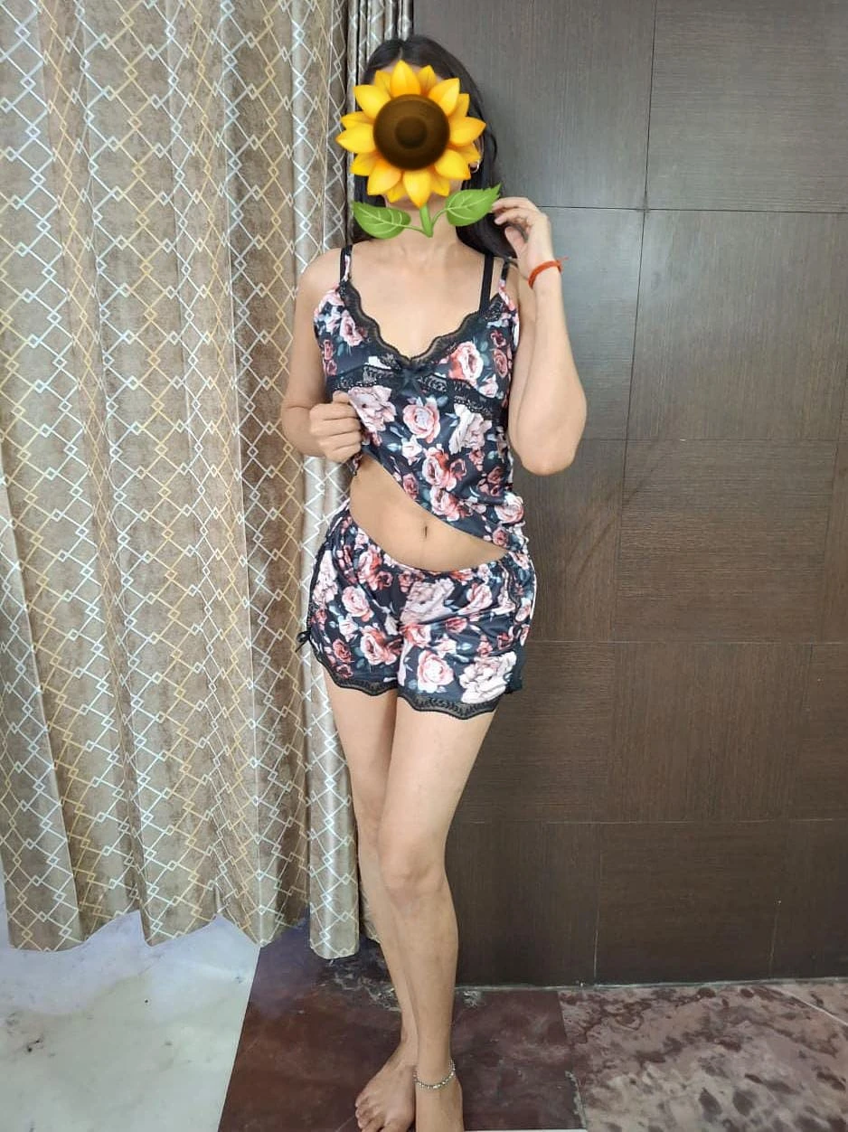 Taniya (Cam & Meet) – Indian escort in Noida — 6 / 9