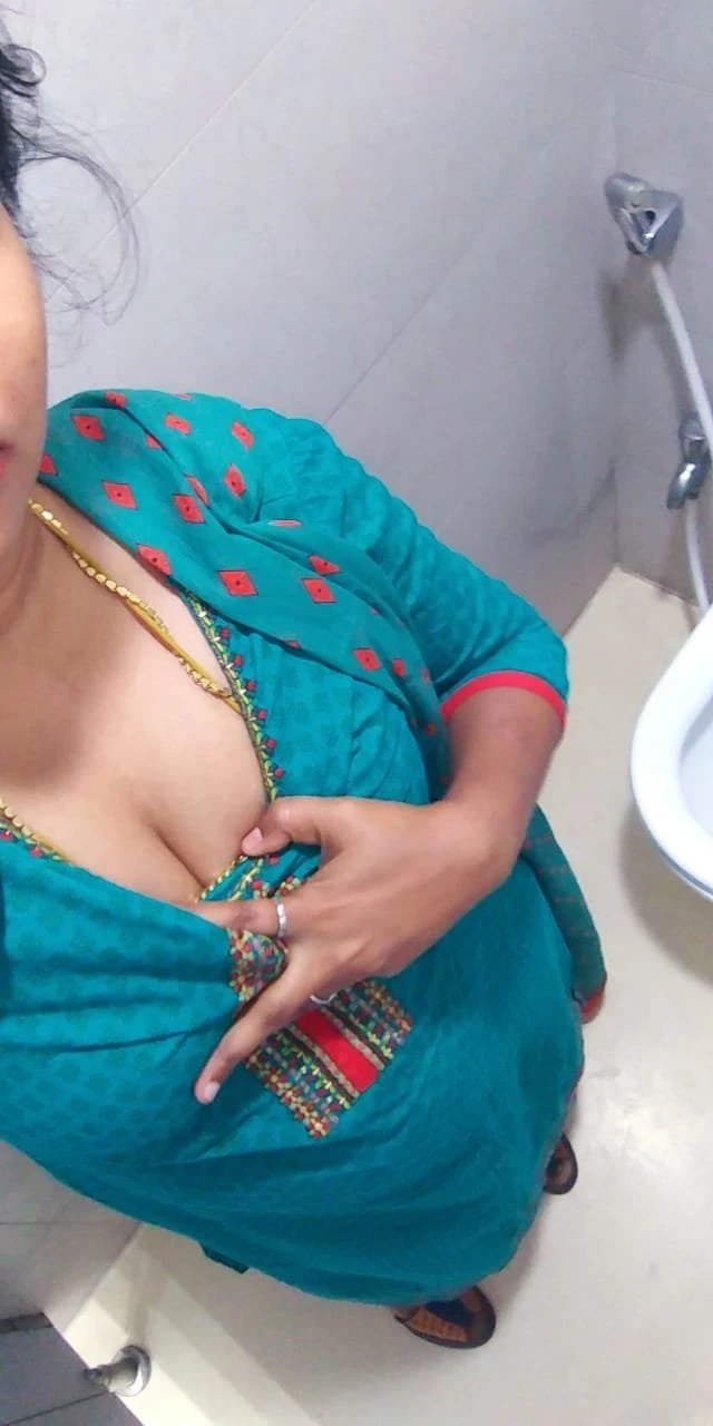 Pinky – Indian escort in Mumbai — 2 / 3