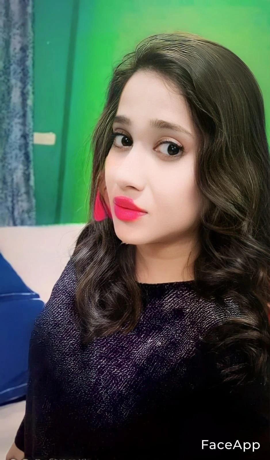 Avni – Indian escort in Kolkata — 1 / 3