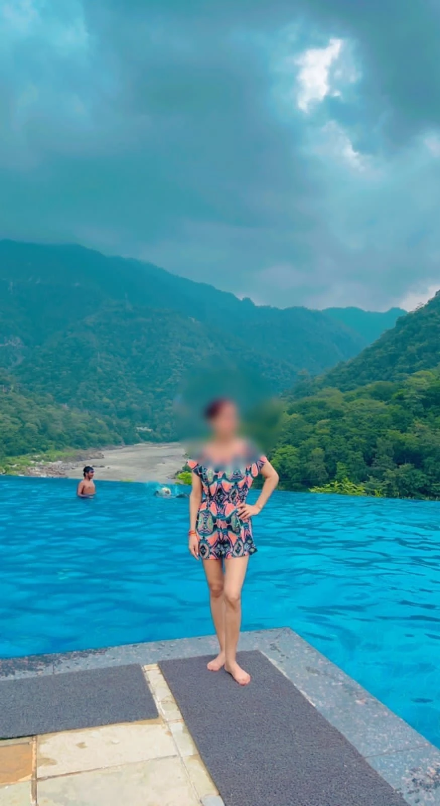 Sofia Singh – Indian escort in New Delhi — 8 / 9