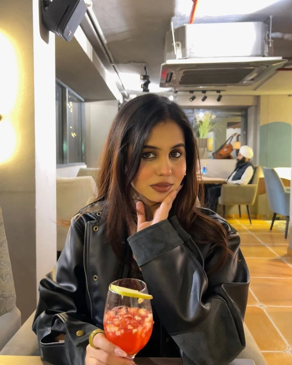 Aarushi Gupta – escort in Navi Mumbai — 2 / 5