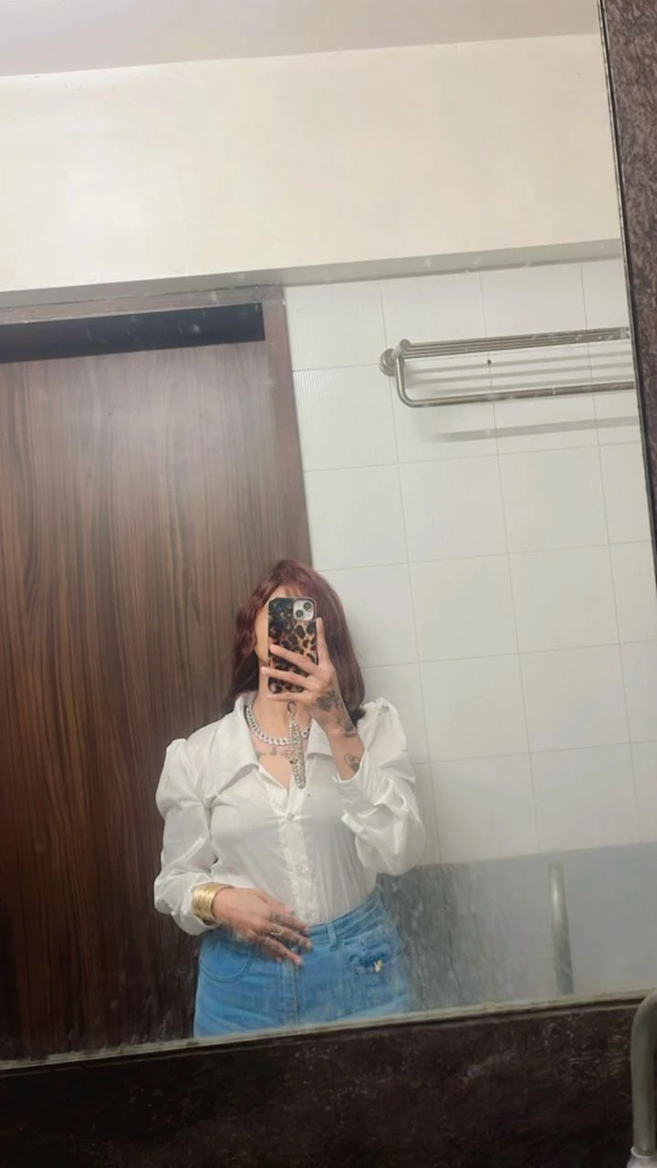 Zanya cam show real meet – Indian escort in Hyderabad — 11 / 15