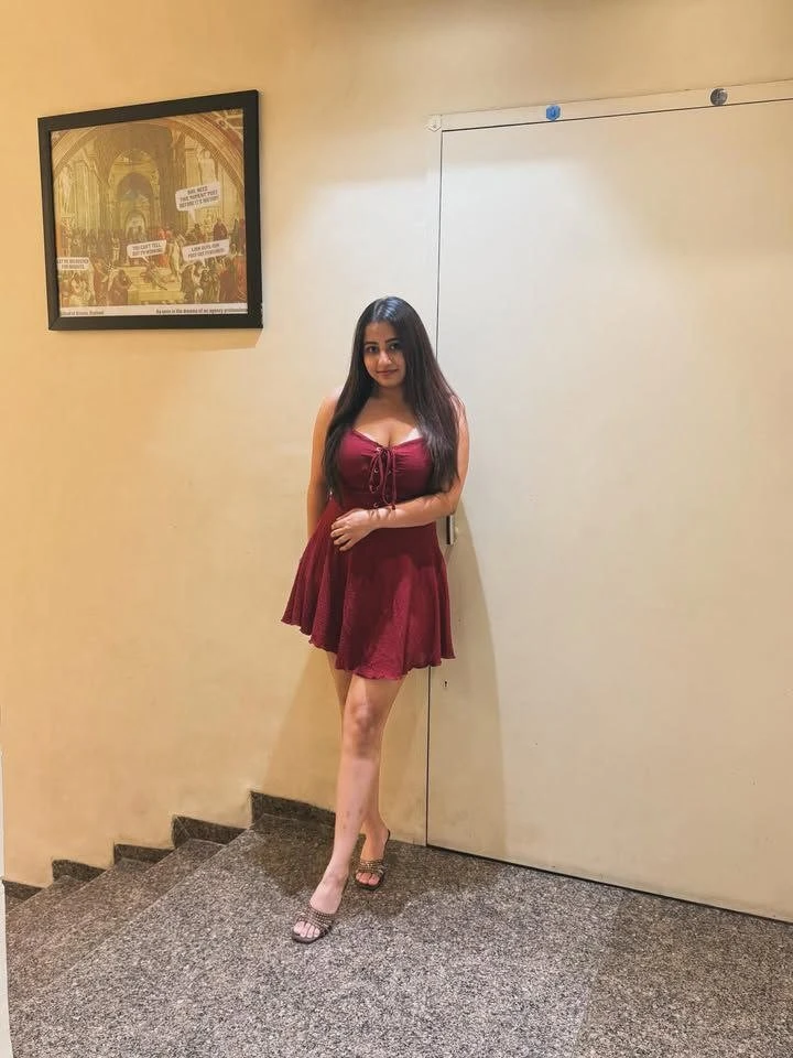 Vishakha – Indian escort in Surat — 3 / 4