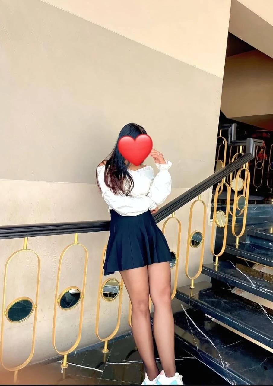 Piriti – Indian escort in Hyderabad — 3 / 4