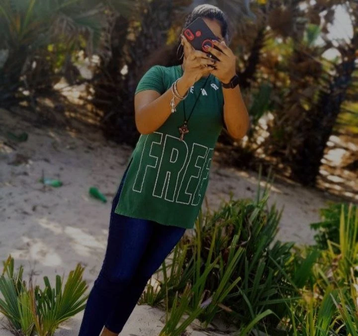 Nishaya – Sri Lankan escort in Colombo — 3 / 5