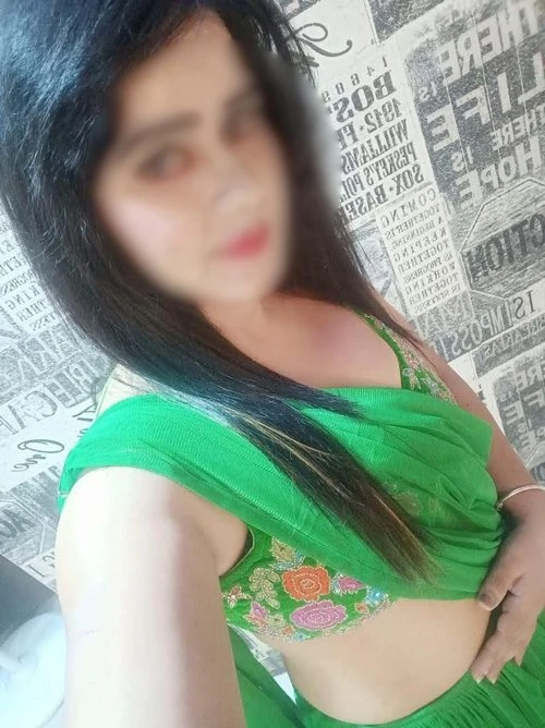 India by Night – Indian escort in Mumbai — 6 / 14