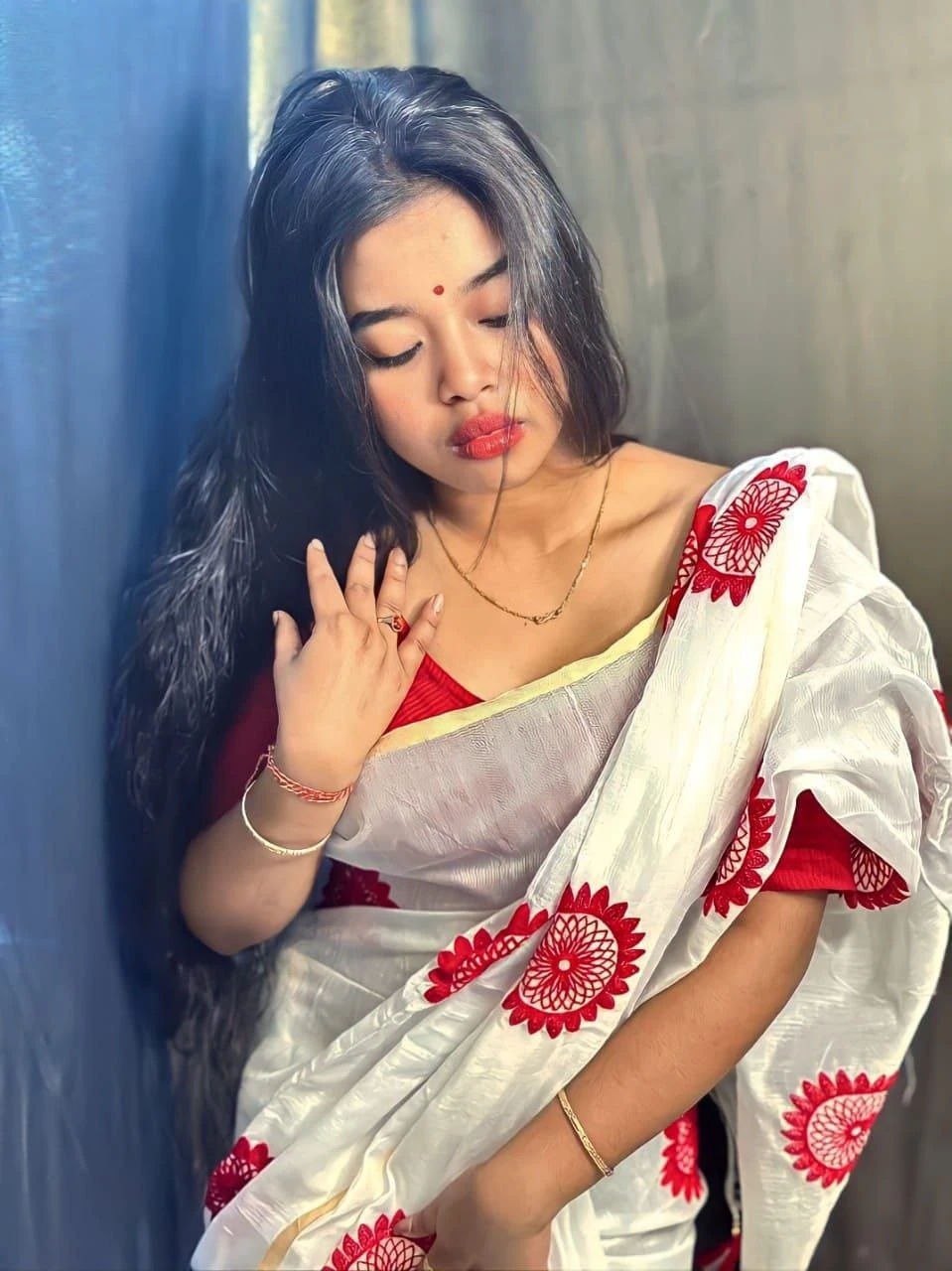 Trusted Female Escorts With Hand 2 Han – escort in Chennai, Escort, Chennai