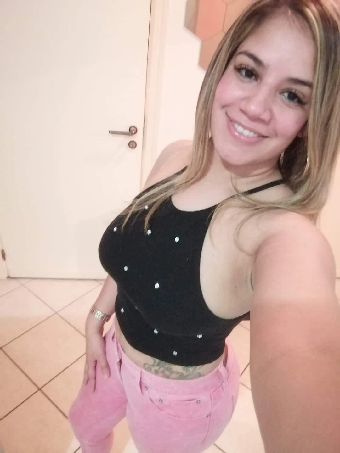 Laura Milf – Argentinean escort in Malta — 8 / 15