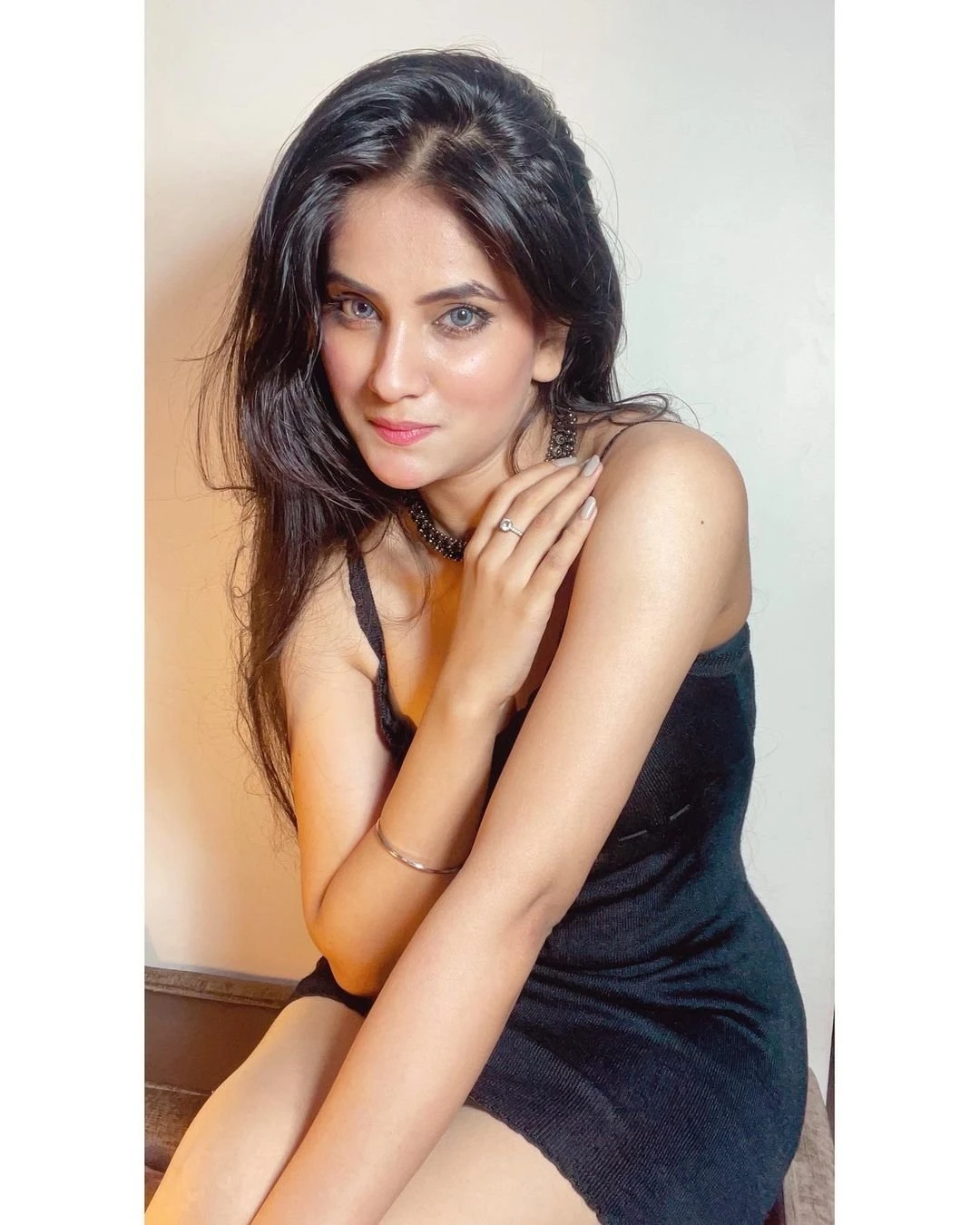 Nirmala – Indian escort in Hyderabad — 2 / 3