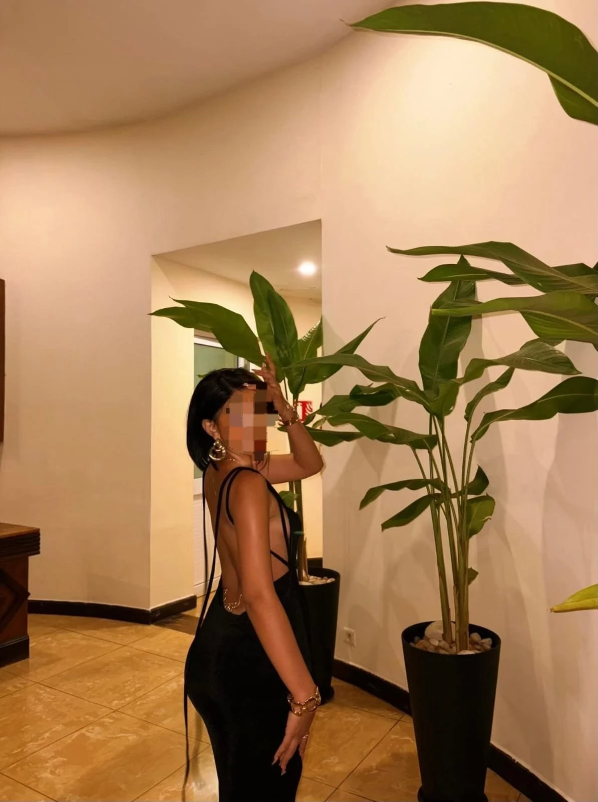 Junah – Seychellois escort in Colombo — 2 / 4