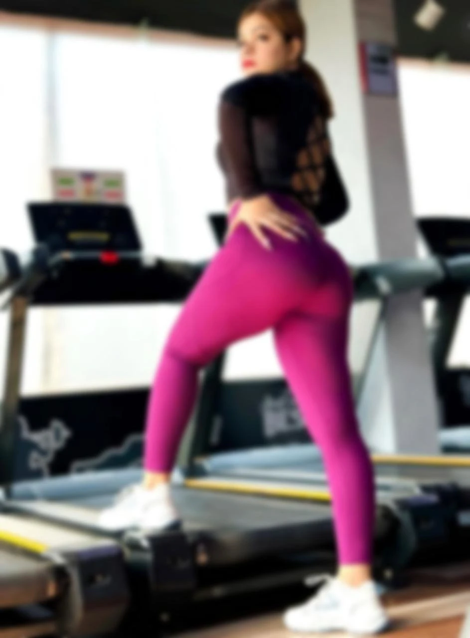 Group of Vip Independent Escorts Srishti – Indian escort in Pune — 3 / 6