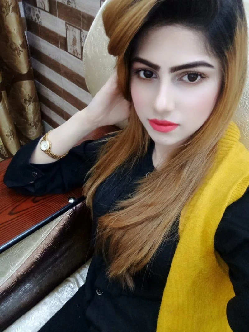 Rayana Mlik – Pakistani escort in Islamabad — 8 / 11
