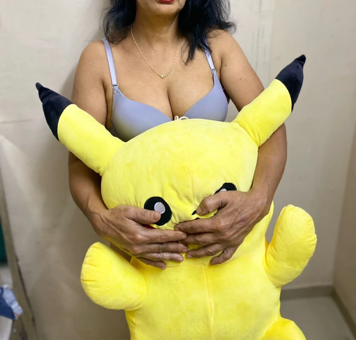 Old Sex Bomb 69 – Indian escort in Mumbai — 10 / 11