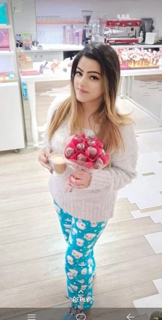 Sheena Arora – Indian escort in New Delhi — 4 / 6