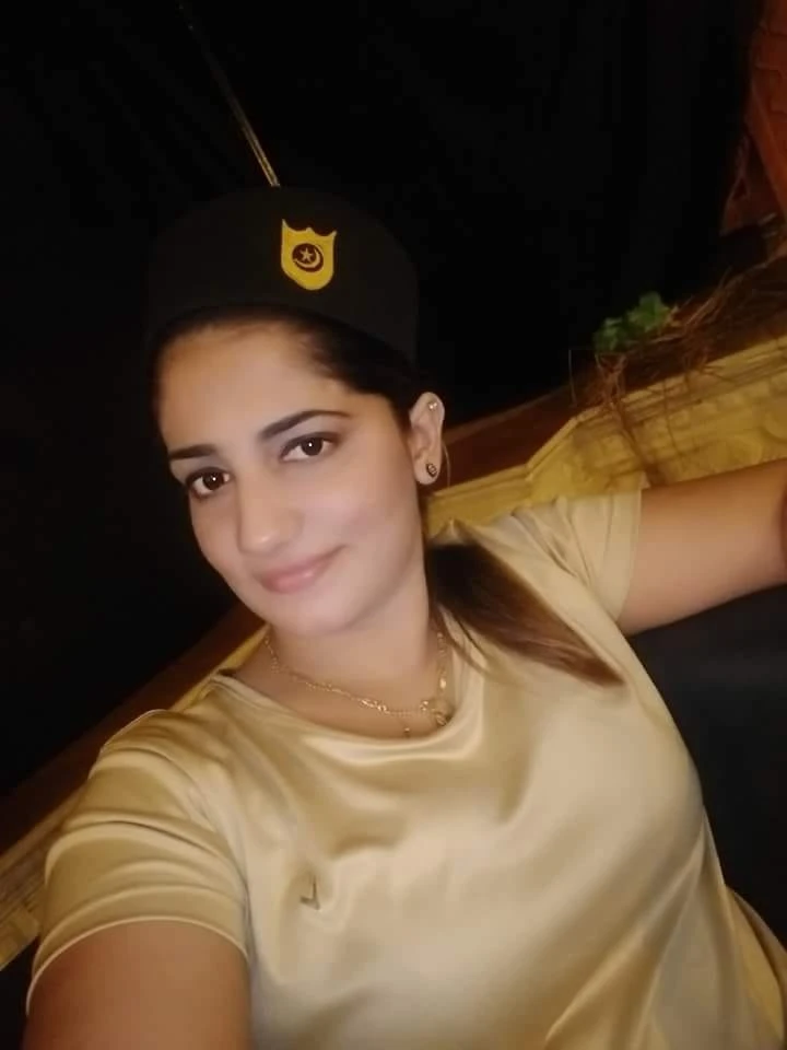 Jiya Hi Profile – Indian escort in Mumbai — 4 / 6
