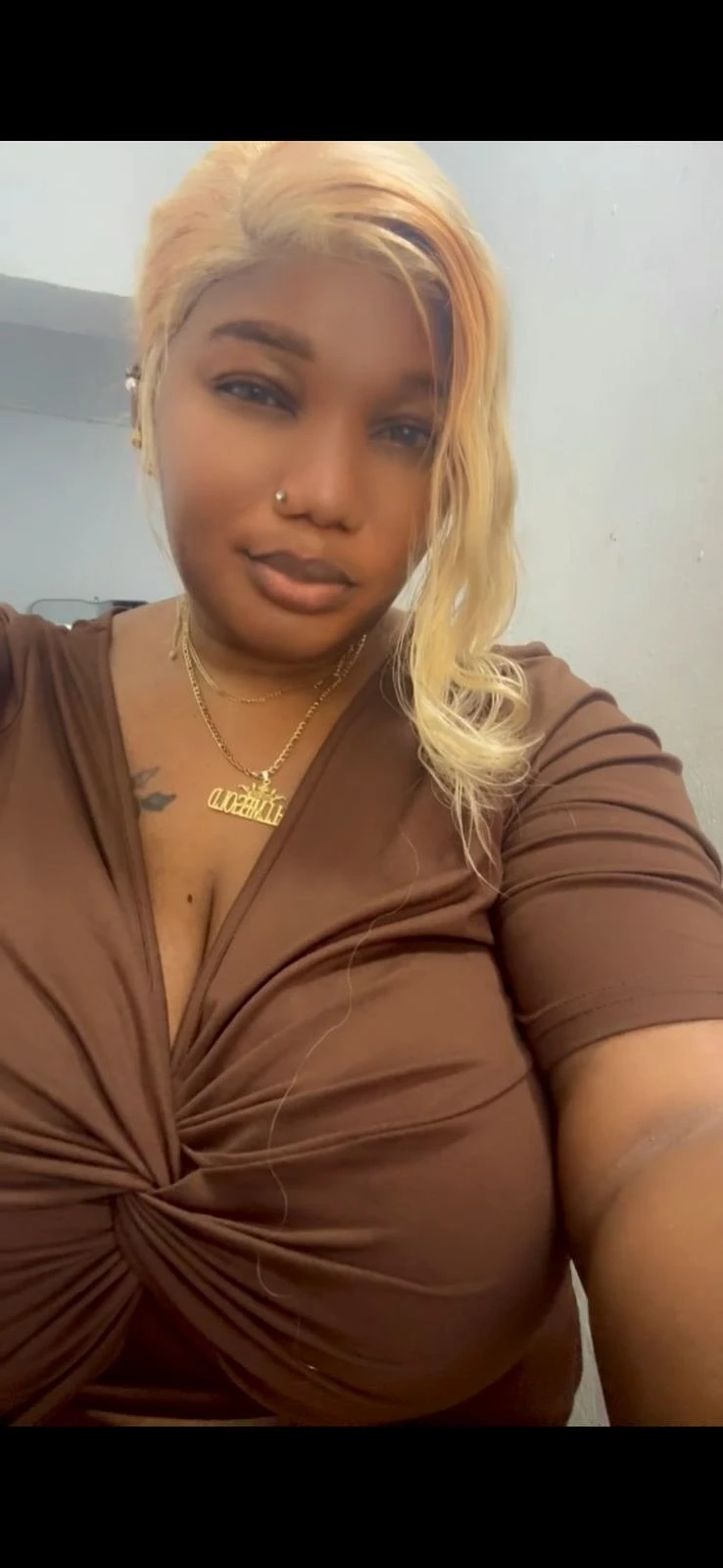 Juicy Kelly – Ghanaian escort in Cotonou — 2 / 5