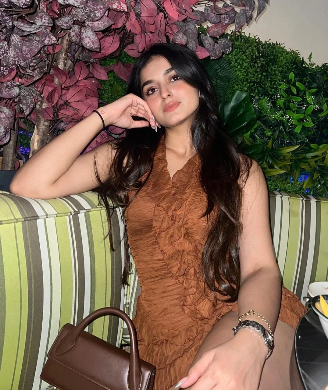 Himani – Indian escort in Kochi — 2 / 4