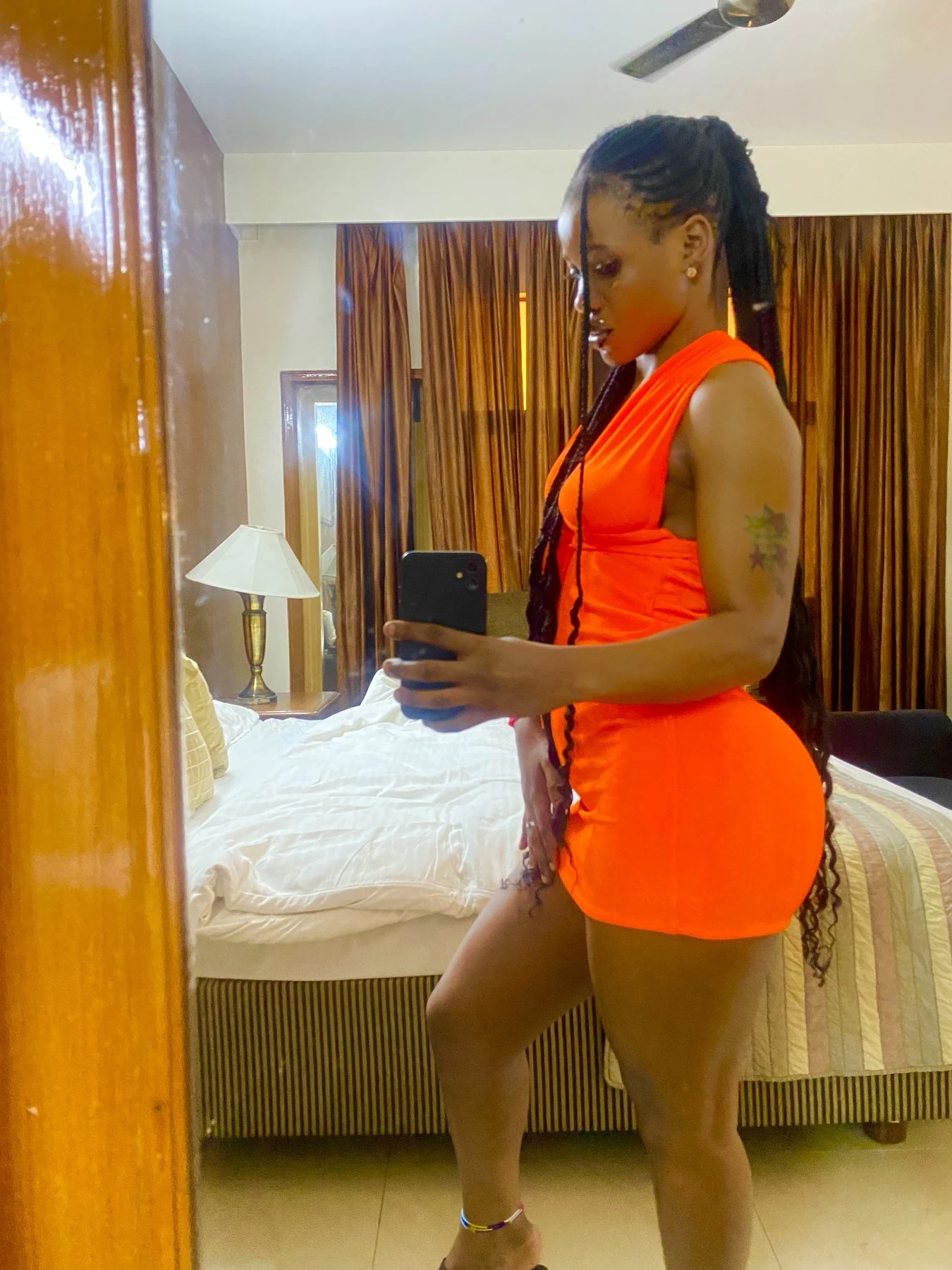 Posha – South African escort in Noida — 2 / 5