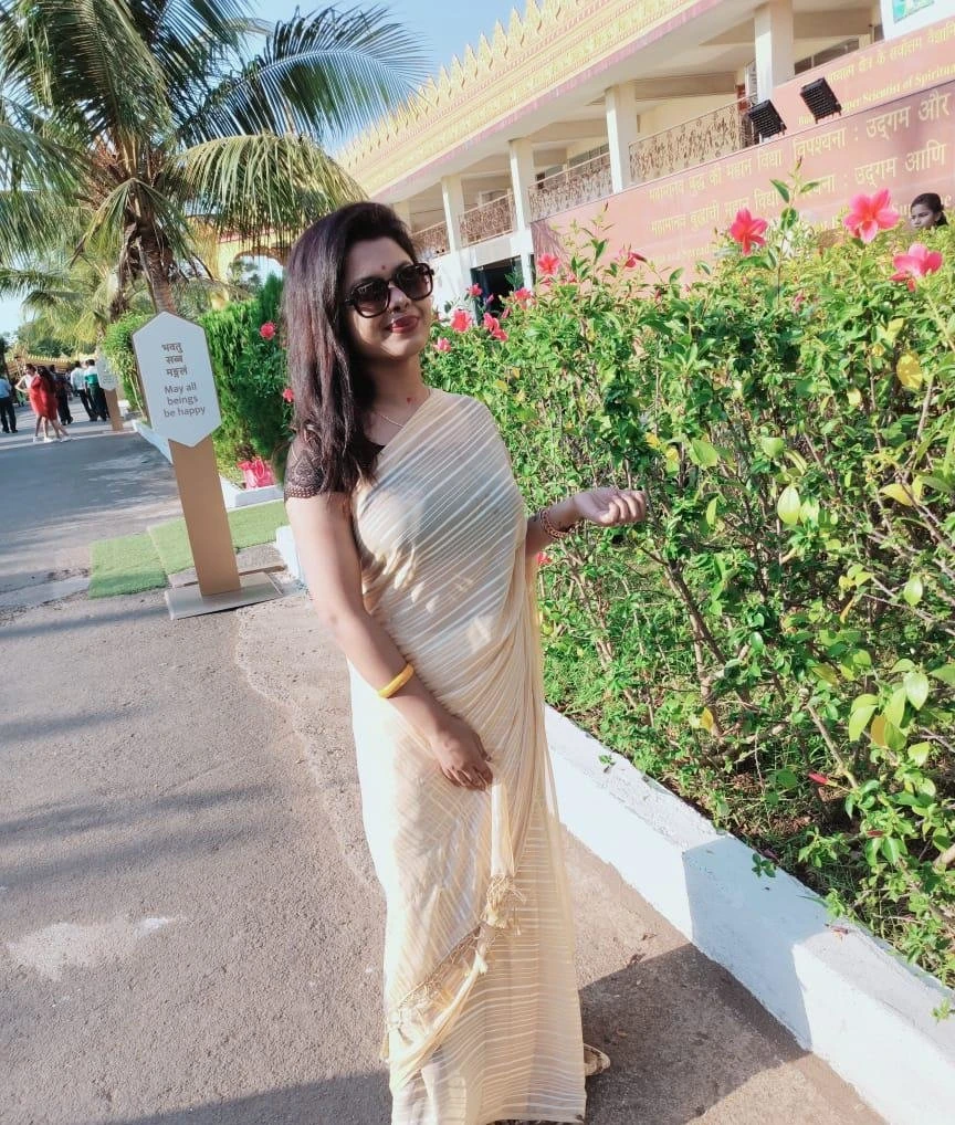 Shneha Patel – Iranian escort in Mumbai — 4 / 5