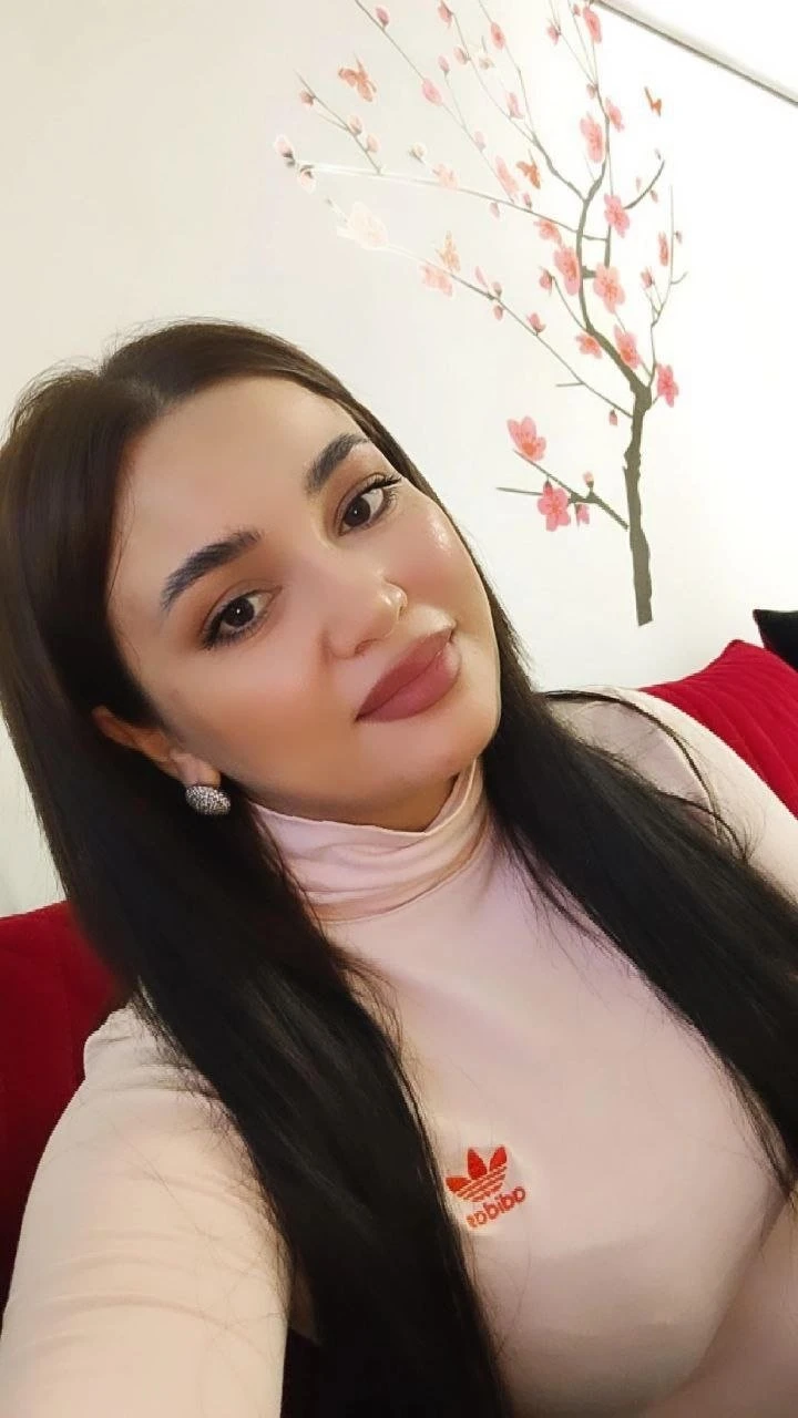 Anamika Roy Cash payment High profile – Indian escort in Vijayawada — 4 / 9