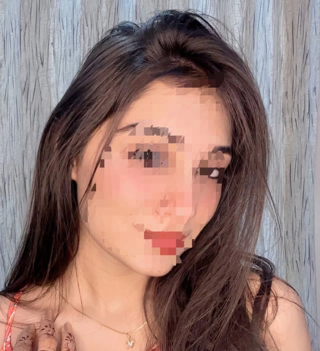 Varsha – Indian escort in Kolkata — 2 / 3