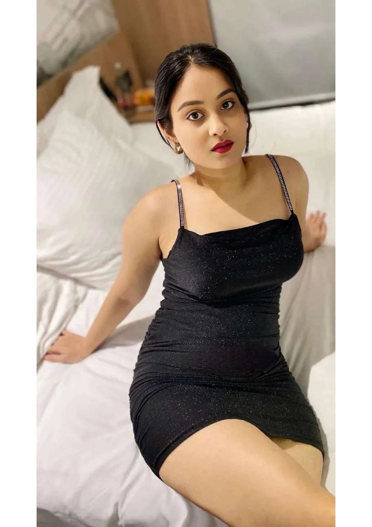 FULL CASH PAYMENT AVAILABLE PRIYA – Indian escort in Kolkata — 4 / 12