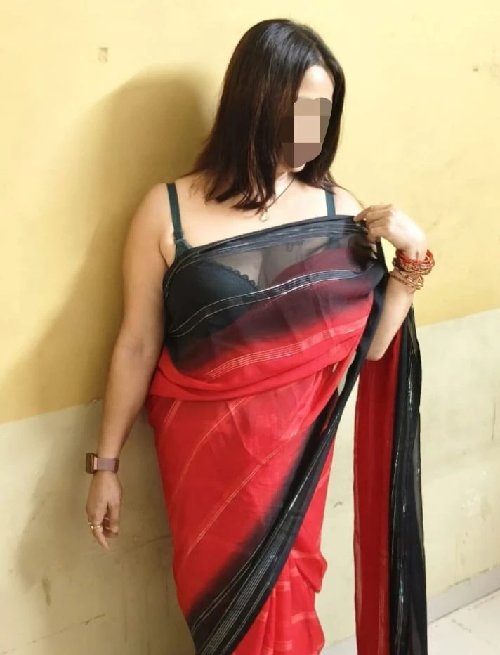 Nikki (Cam Session & Real Meet) – Indian escort in Candolim, Goa — 2 / 5