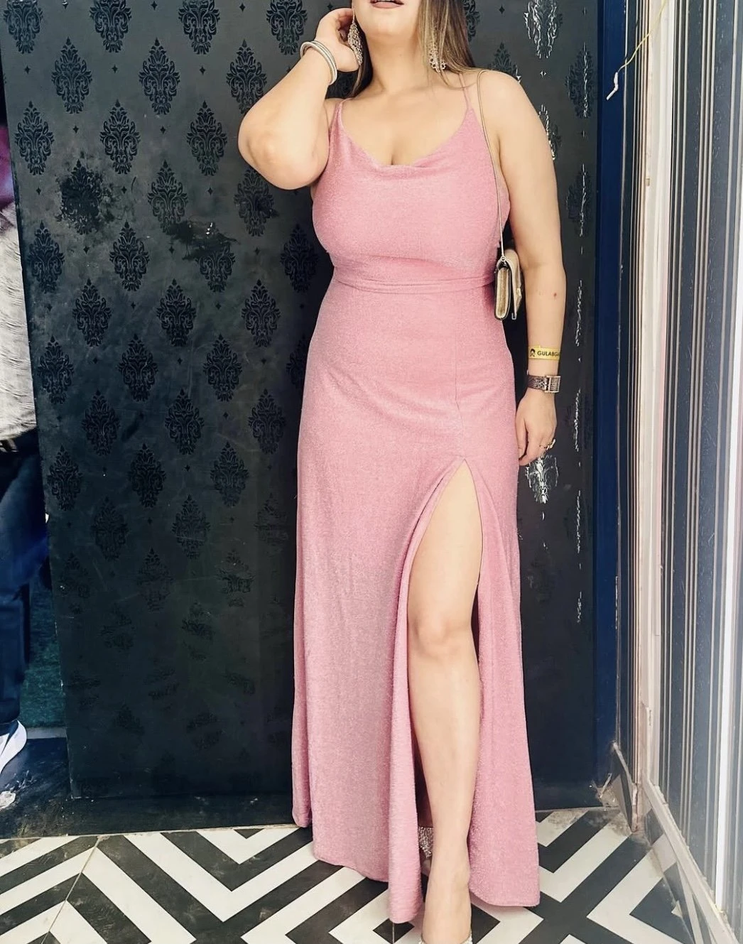 Airline airhostess – Sri Lankan escort in Colombo — 3 / 4