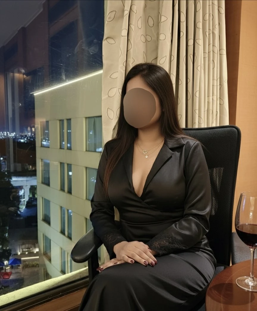 Komal -- meet & cam – Indian escort in Pune — 3 / 11