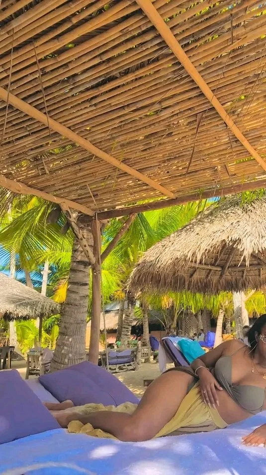 Maëlys – escort in Mauritius — 6 / 10