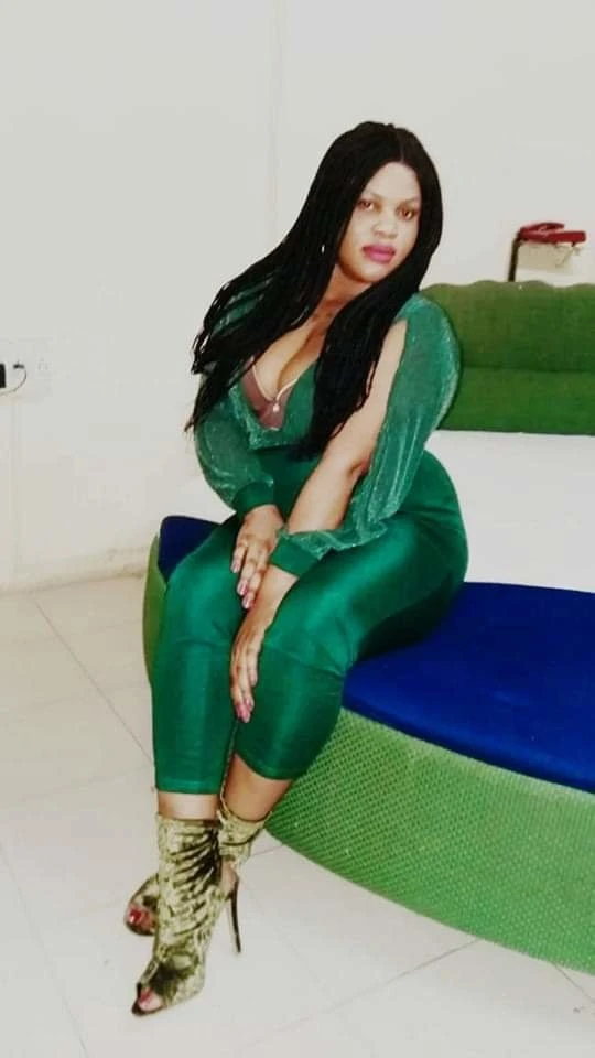 Tarrah – South African escort in Pune — 2 / 5