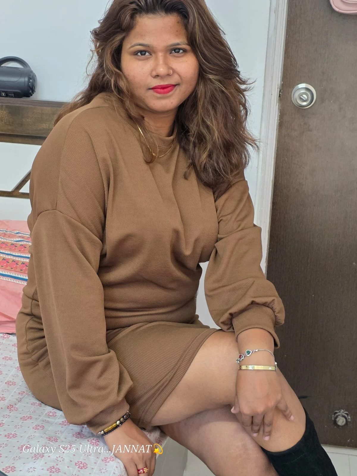 Sony an Independent – Indian escort in Mumbai — 14 / 16