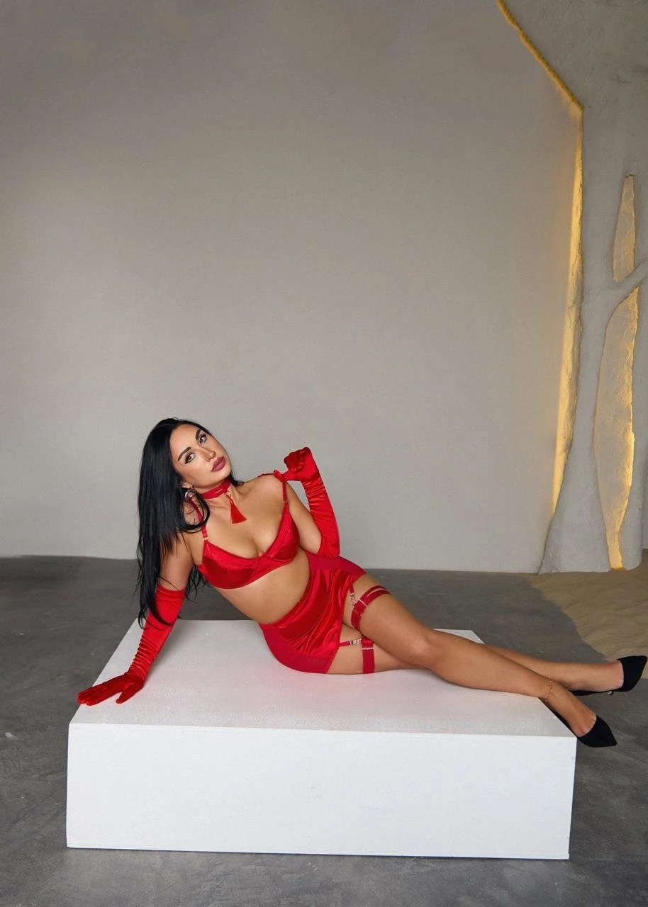 Fay – Russian escort in Beirut — 5 / 7