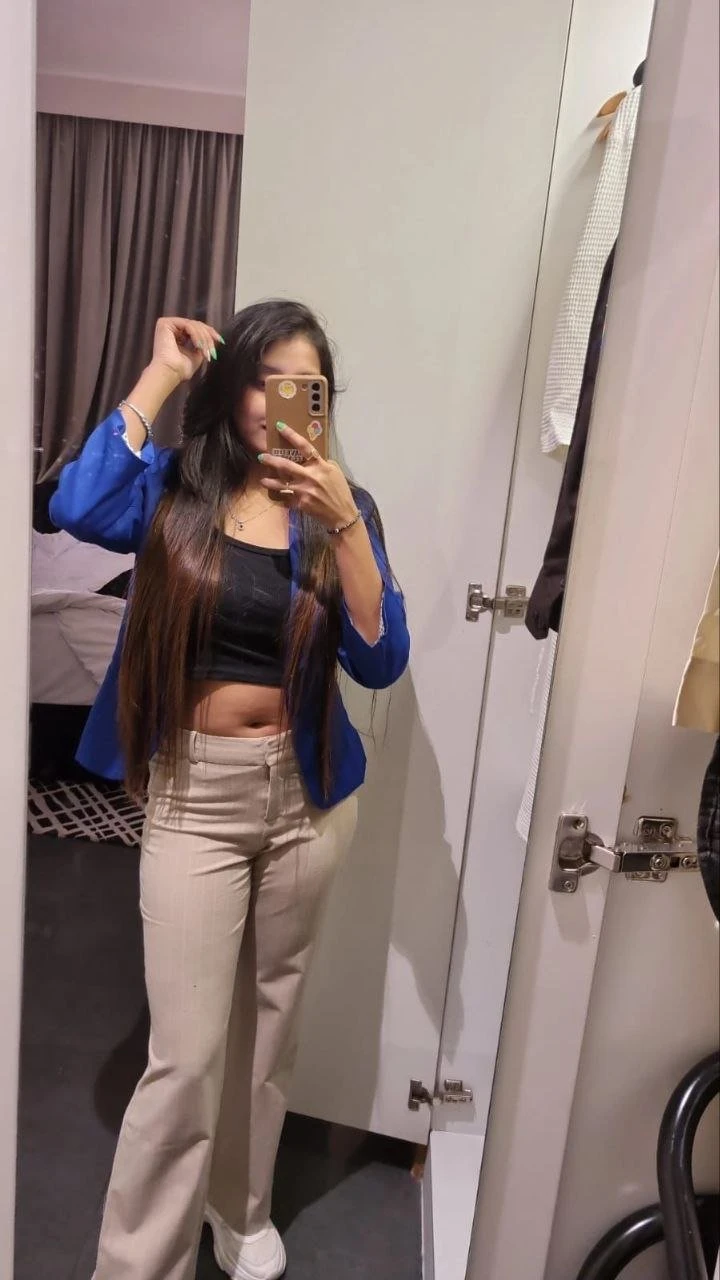 Shruti GFE – Indian escort in Hyderabad — 3 / 7