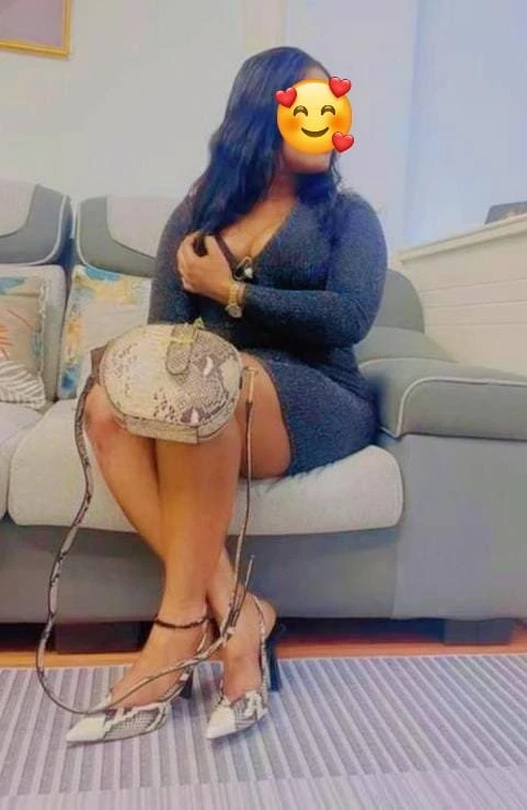 Bubble Ass Molly Ready for Hot Sex – South African escort in Kathmandu — 2 / 4