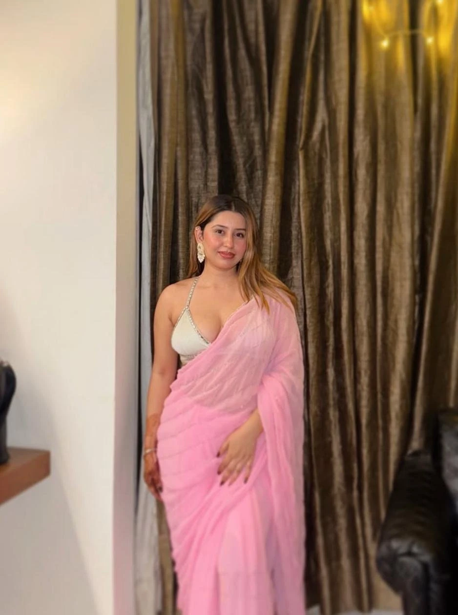 Available – escort in Mumbai, Escort, Mumbai