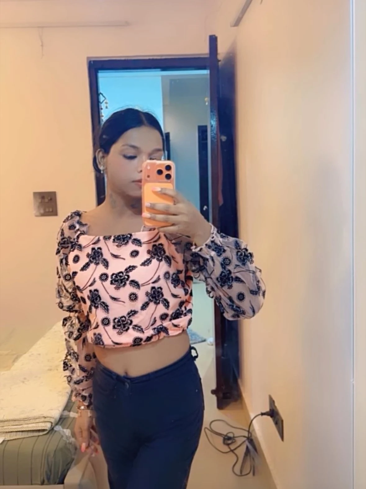 Independent Roohi – Indian escort in New Delhi — 14 / 15