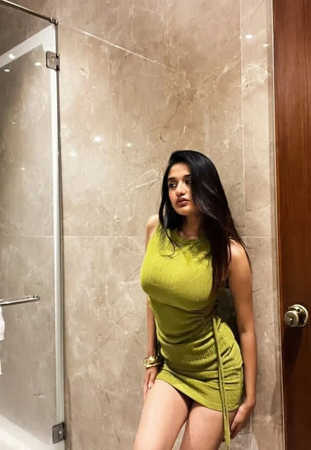 Sunita – escort in Kochi — 2 / 3