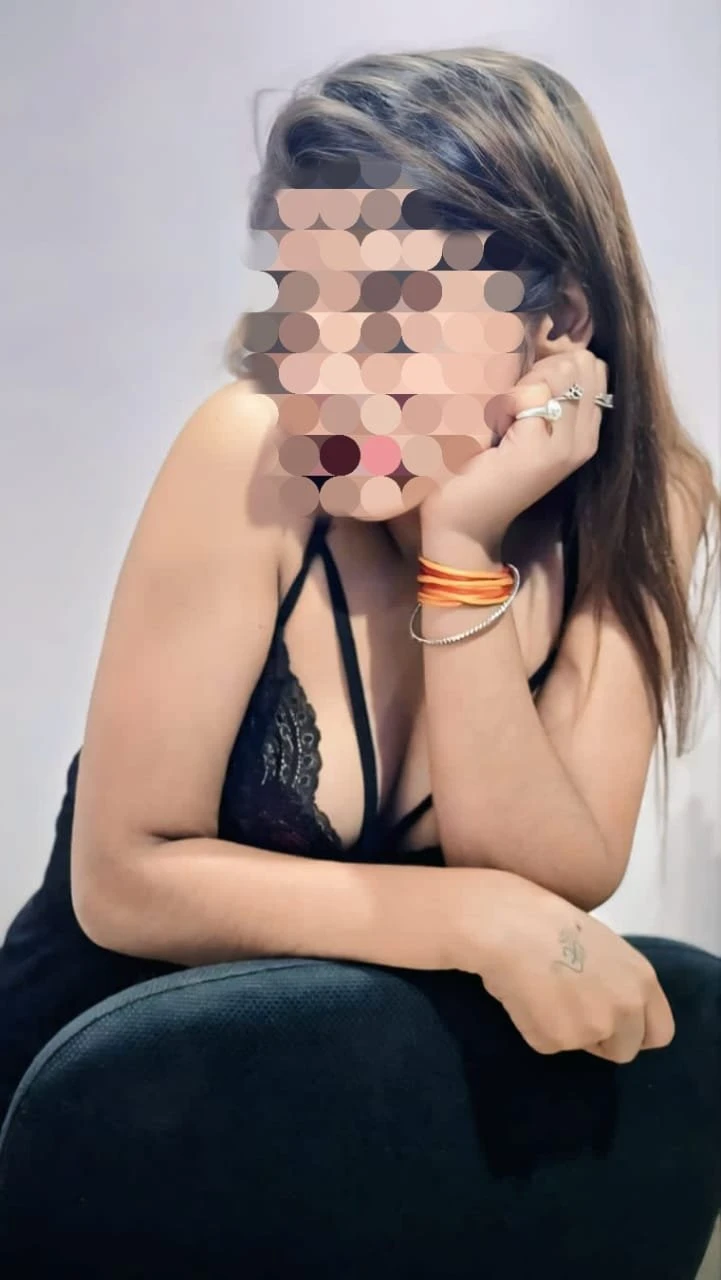 〆Nishu Meet & Cam Service – Indian escort in Hyderabad — 1 / 3