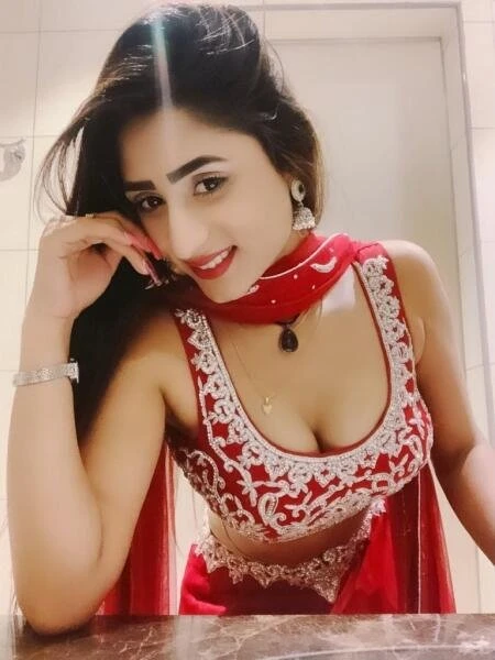 Mehwish Hayat – Pakistani escort in Islamabad — 6 / 9