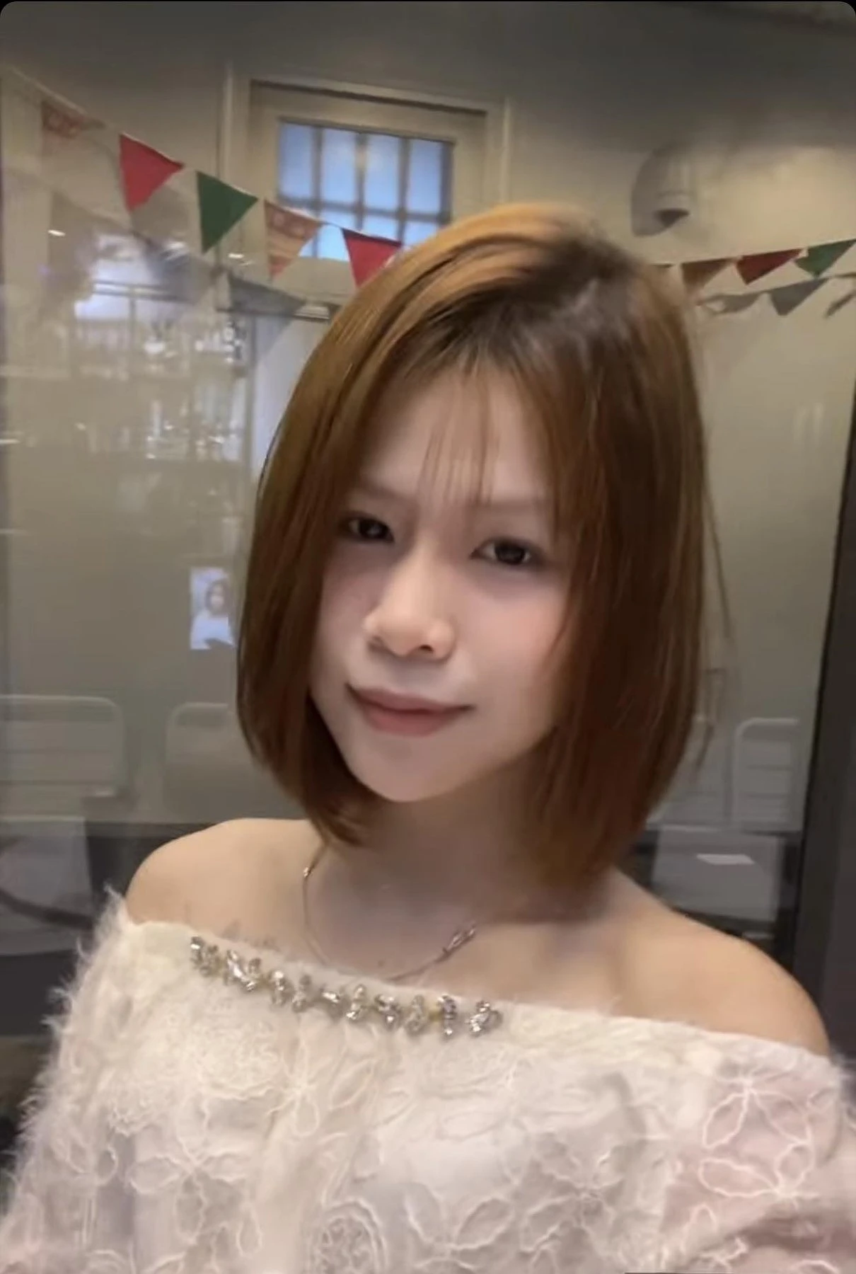 Ravenna – South Korean escort in Mumbai — 2 / 6