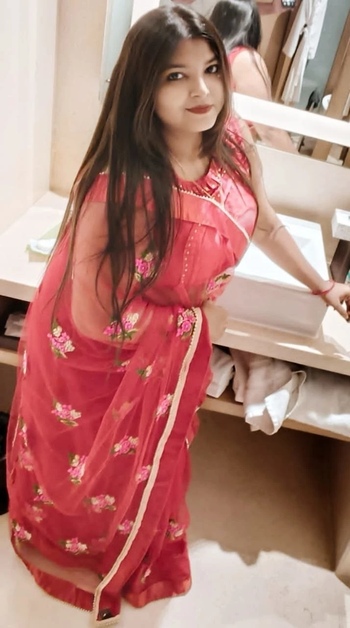 Neha – Indian escort in Kolkata — 5 / 8