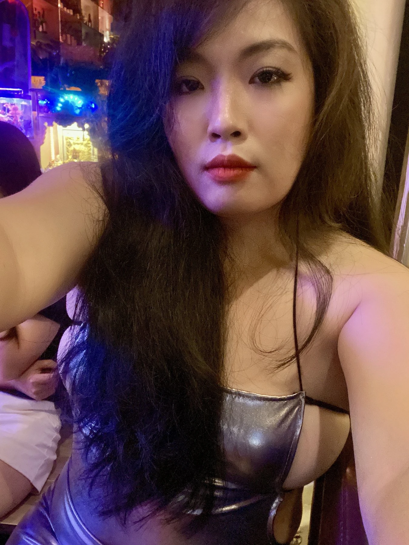 Anna92 – Vietnamese escort in Ho Chi Minh City — 5 / 7