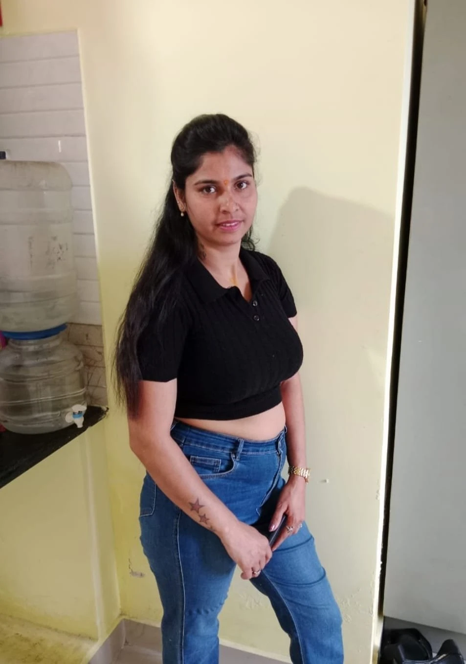 Anusika real meet & cam show – Indian escort in Kochi — 2 / 5