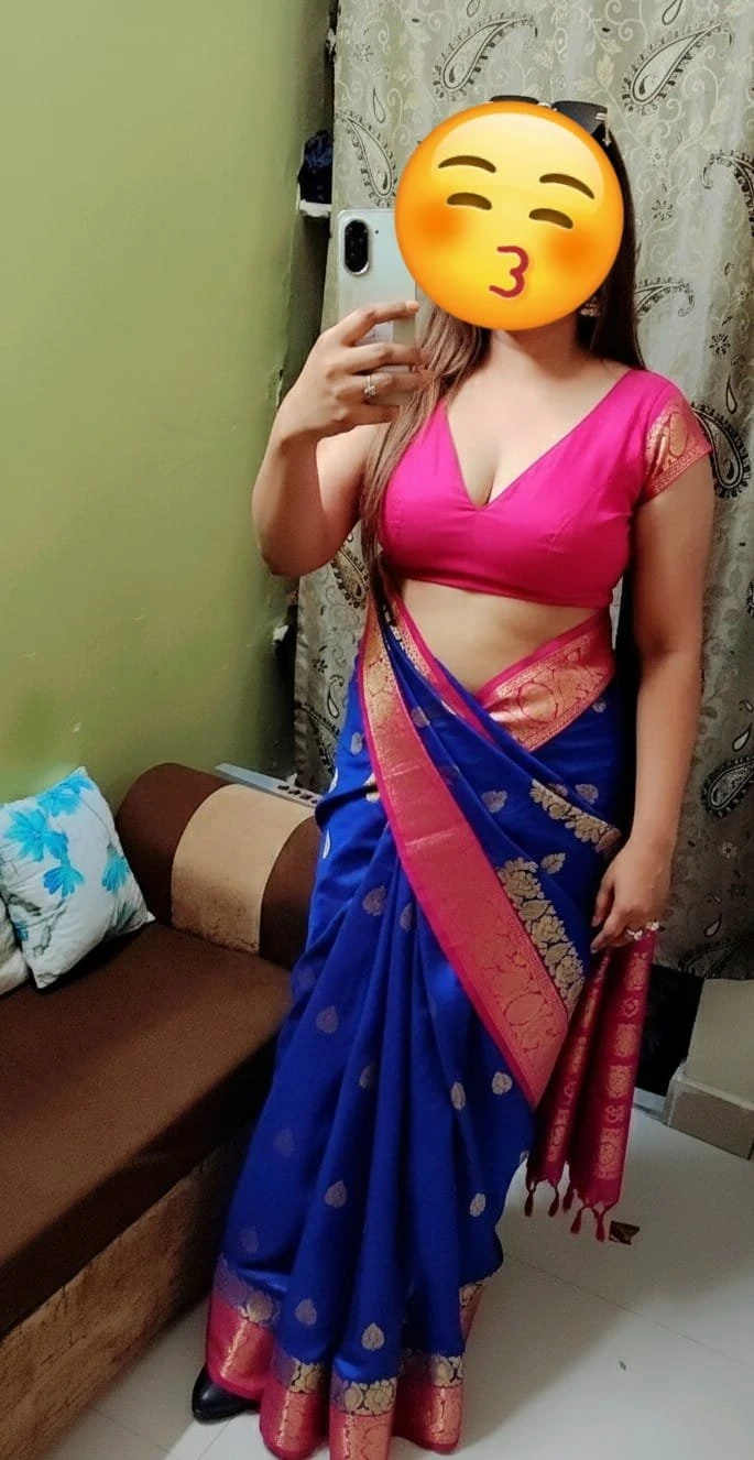 Independent bhabhi cam show – Indian adult performer in New Delhi — 27 / 30
