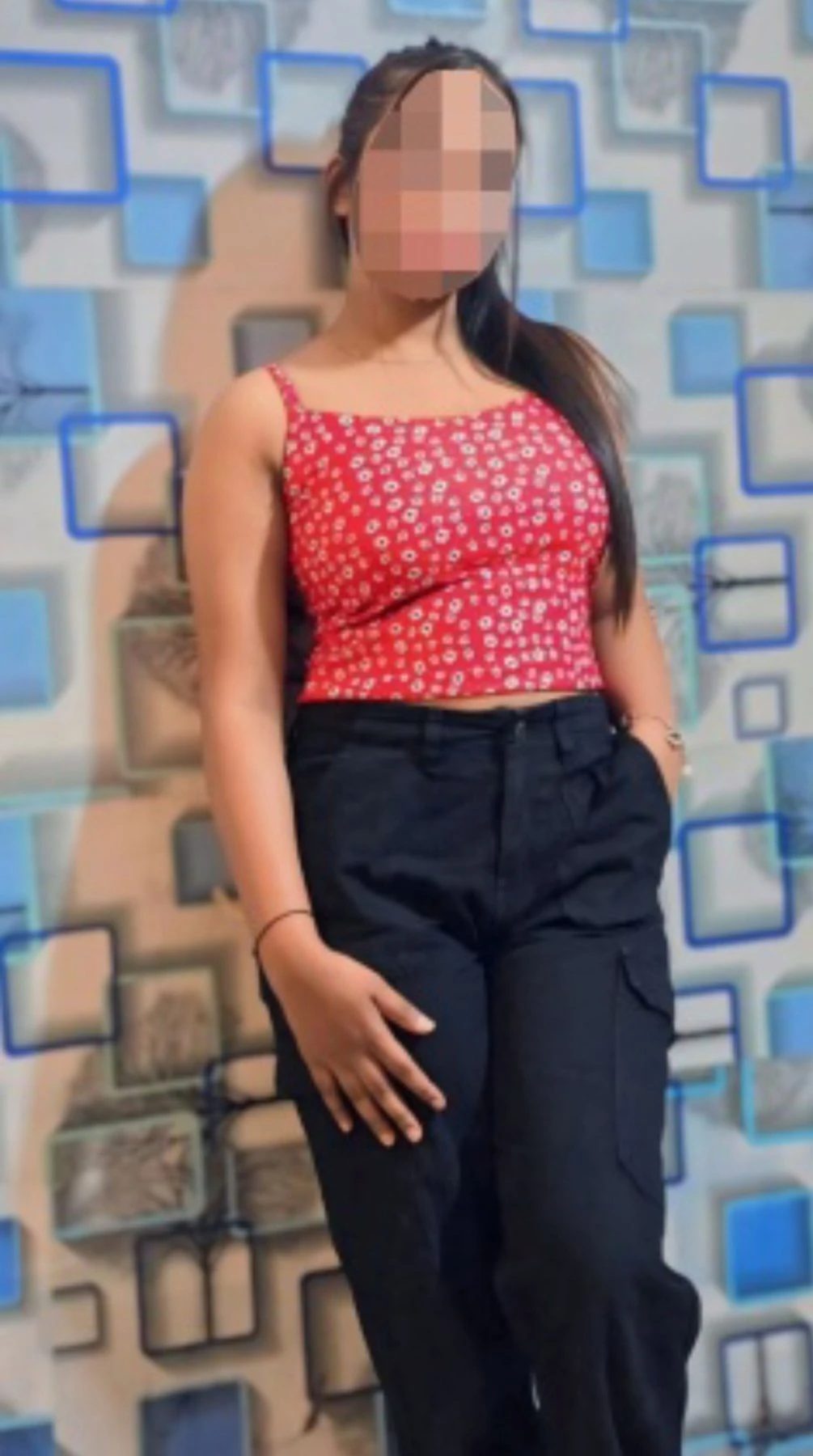 Ruhi Cam Fun & Real Meet – Indian escort in Kochi — 3 / 5