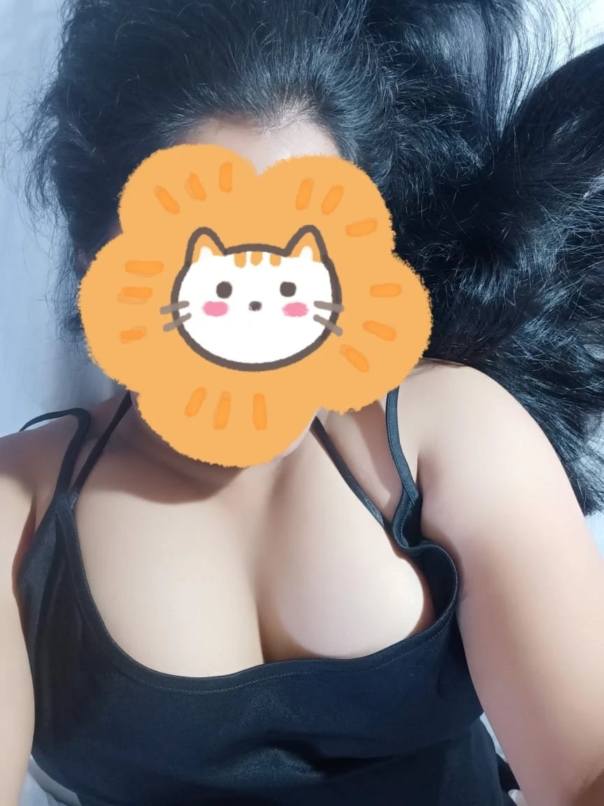 Chubby Queen – Indian escort in Mumbai — 5 / 15