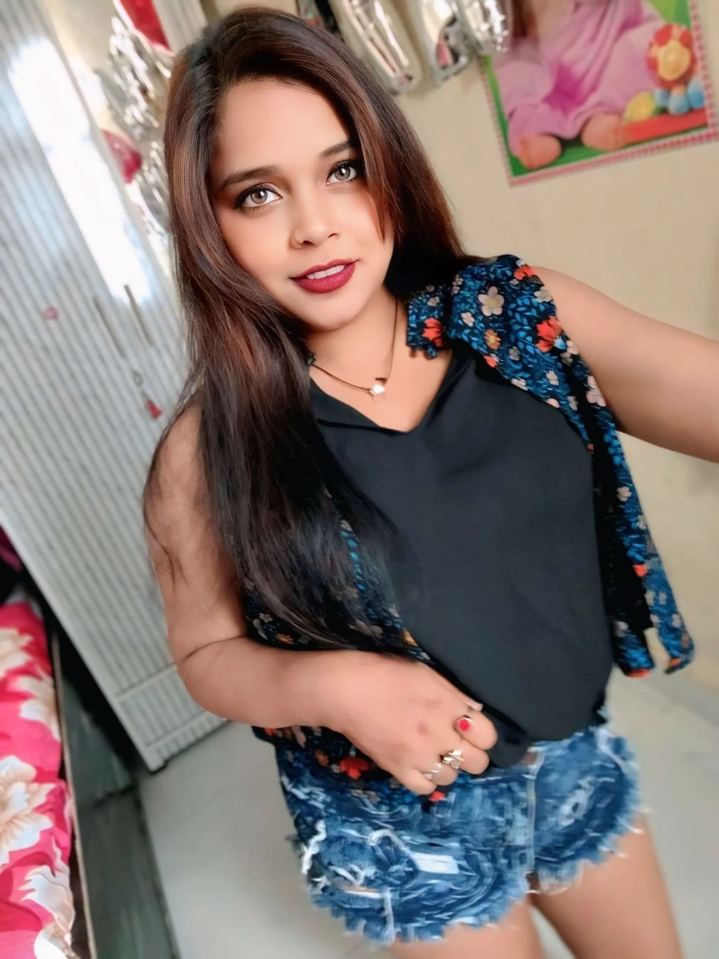 I'm Ishika Independent College Girl – Indian escort in Noida — 4 / 5
