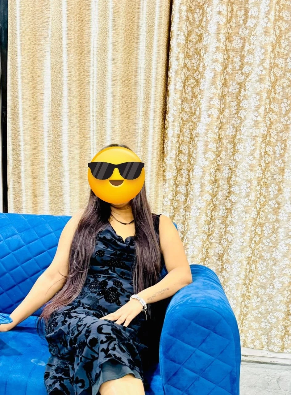 Pooja Thakur - (Cam & Real Meet) – Indian escort in Noida — 3 / 7
