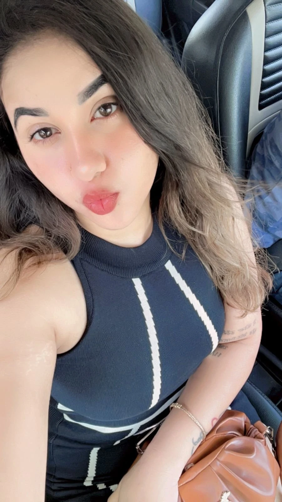 Reshma Here Available Out Call – Indian escort in New Delhi — 1 / 2